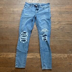 American Eagle Outfitters Light Blue Distressed Skinny Jeans